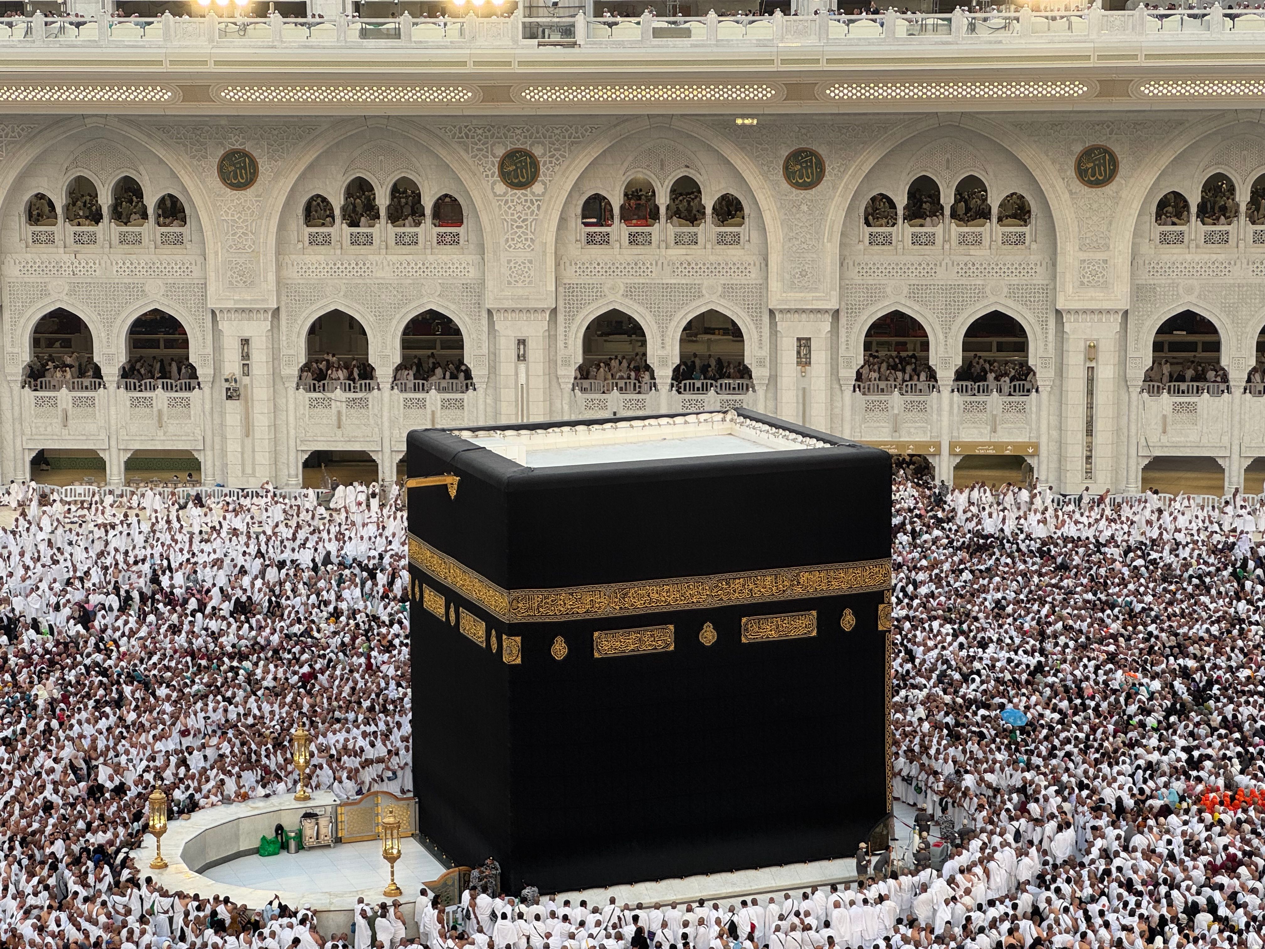 PAKET UMROH DENPASAR 12 HARI 16 OKTOBER